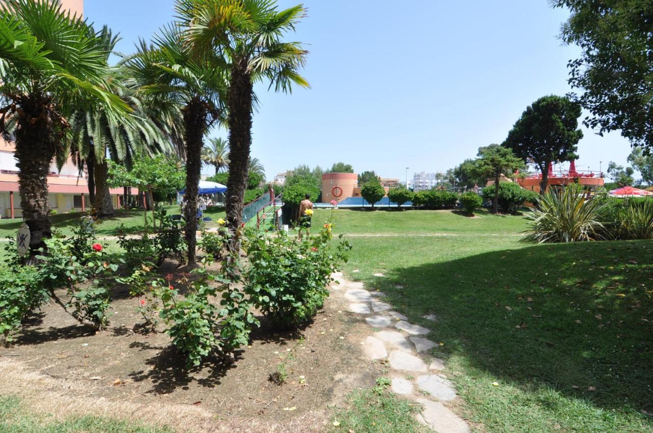Rnet - Ir 7-42 Studios Roses Costa Brava Dış mekan fotoğraf